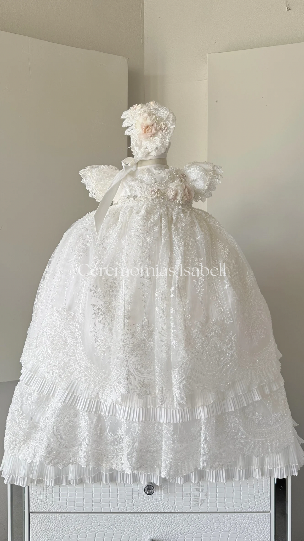 Eloise (ivory)