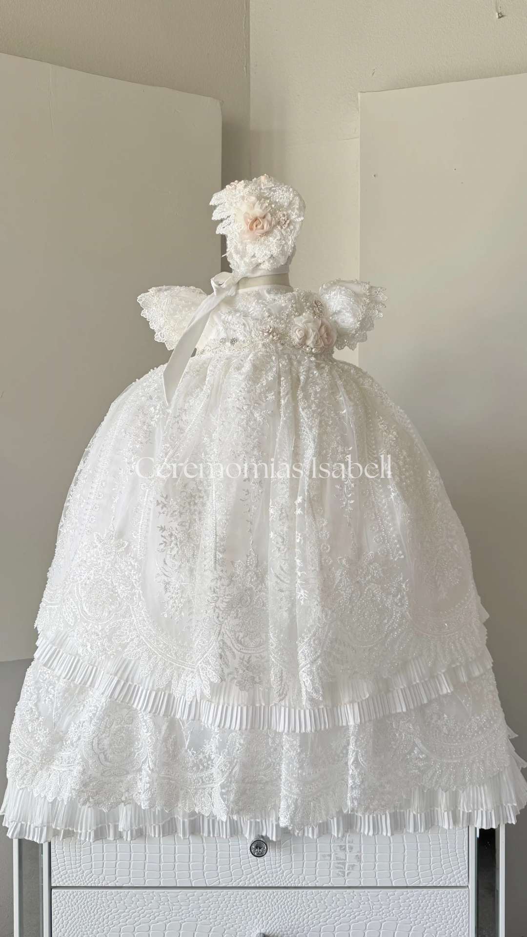 Eloise (ivory)