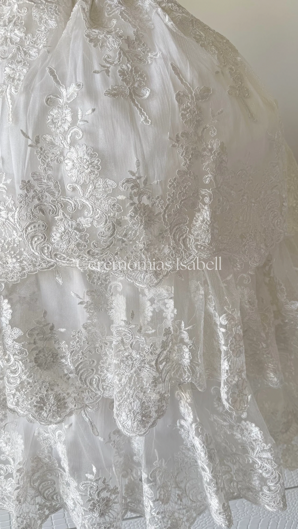 Noemi (ivory)