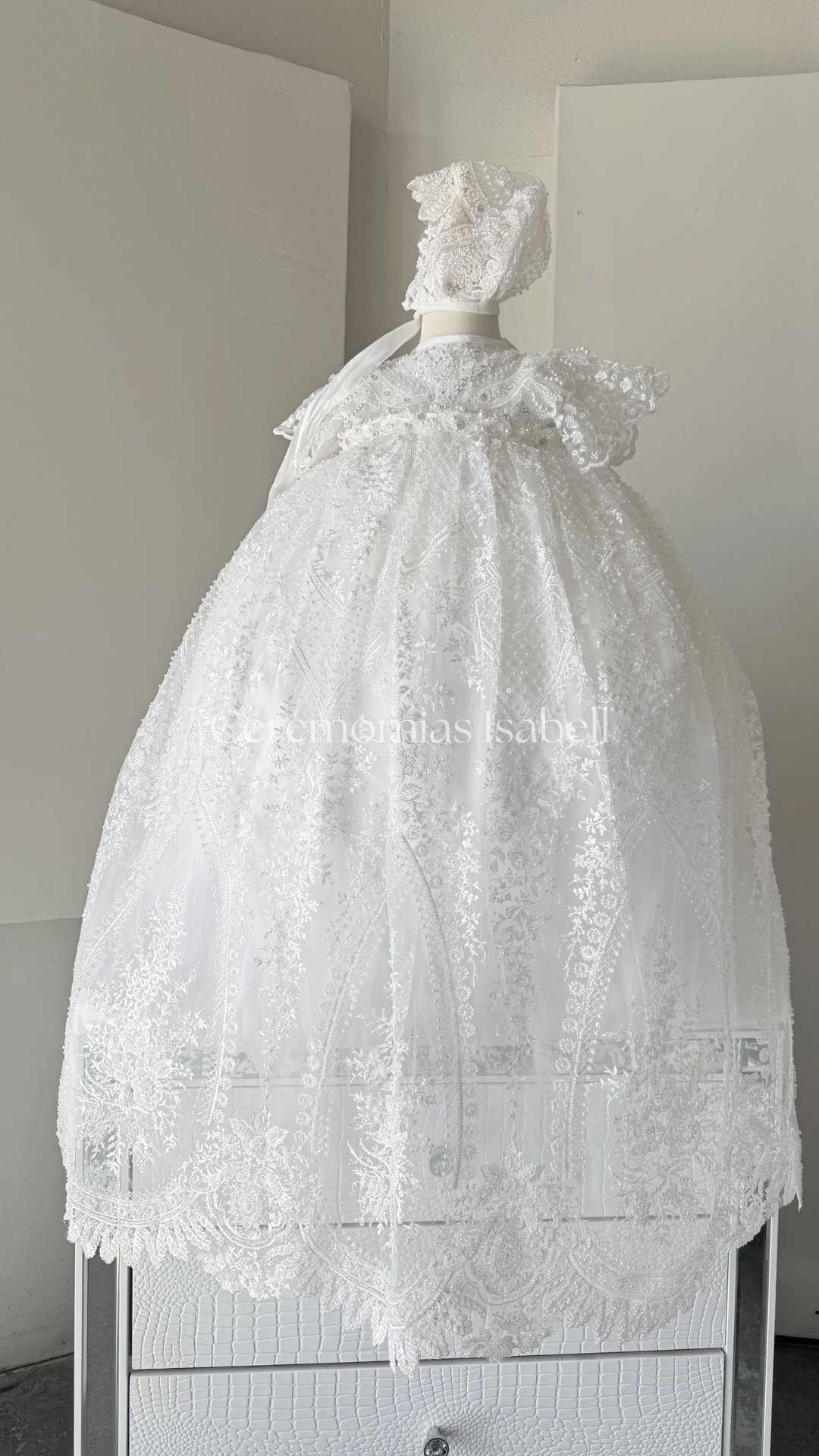Aitana (ivory)