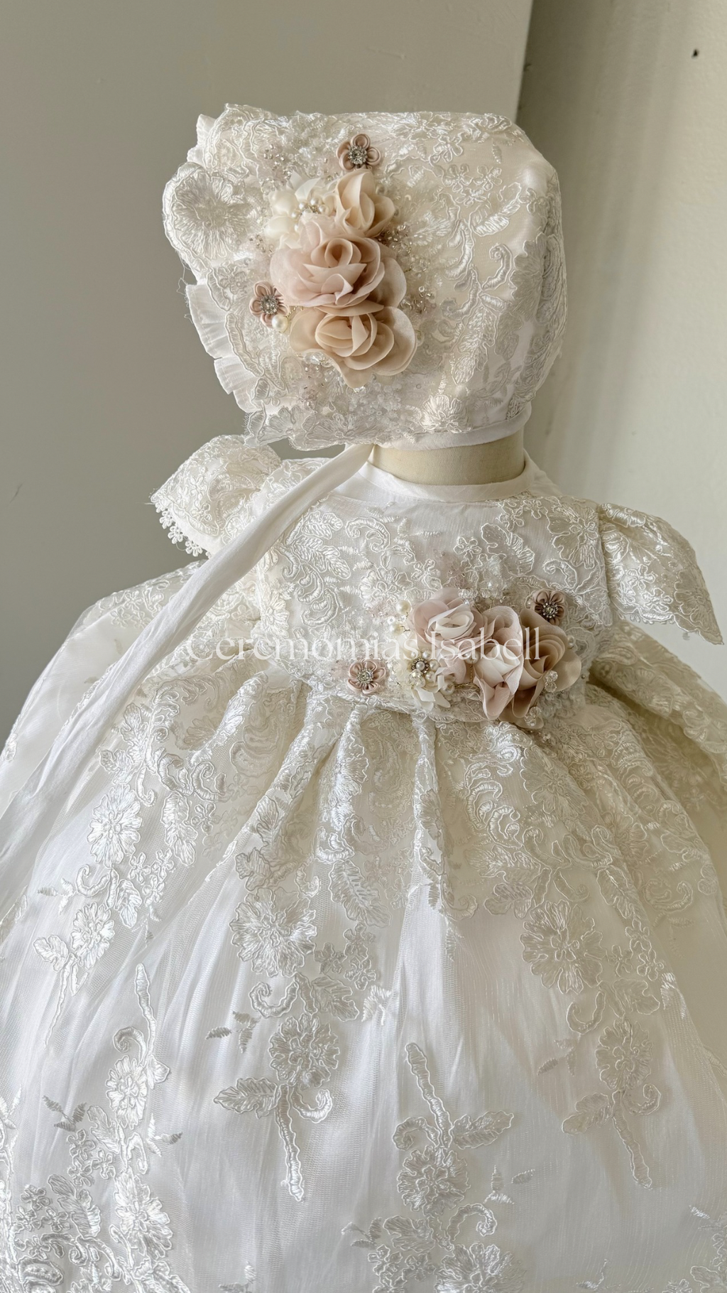 Noemi (ivory)