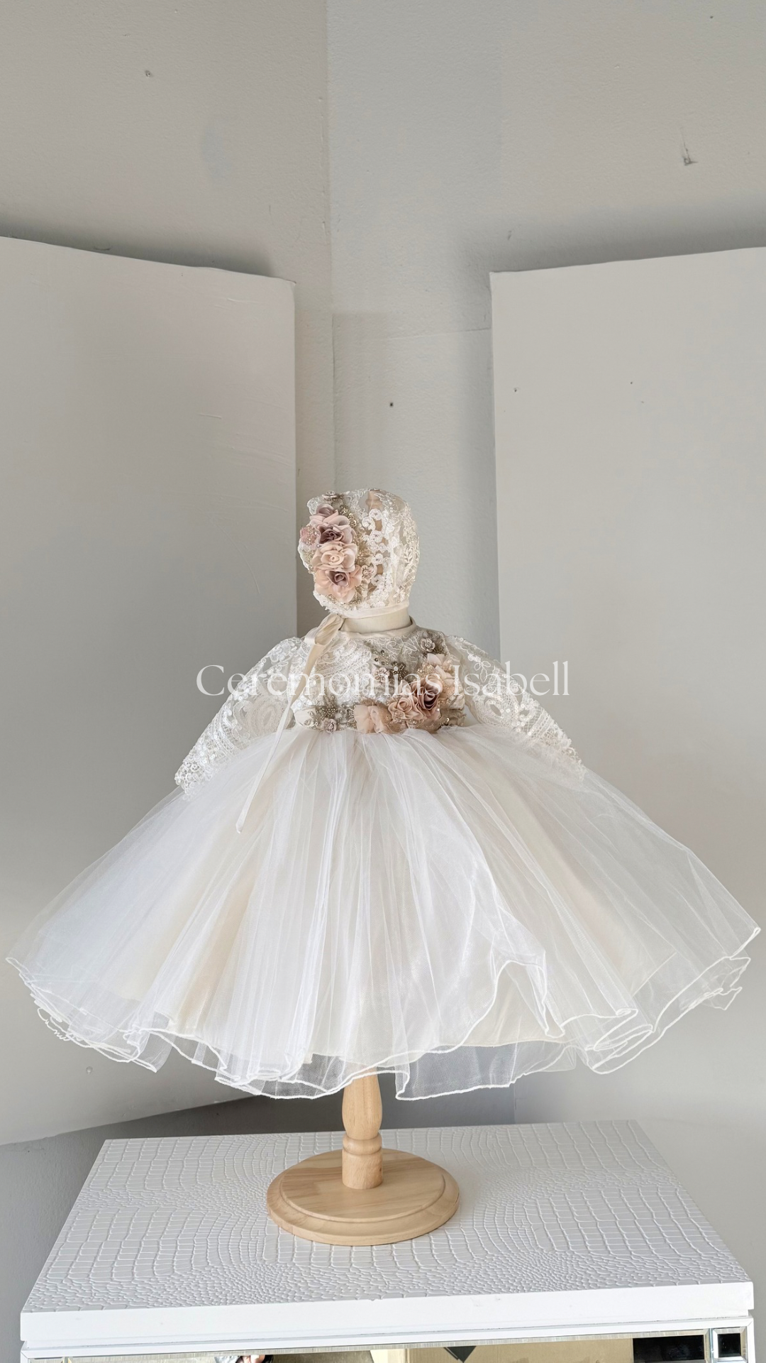 Estella w/Tutu (champagne)