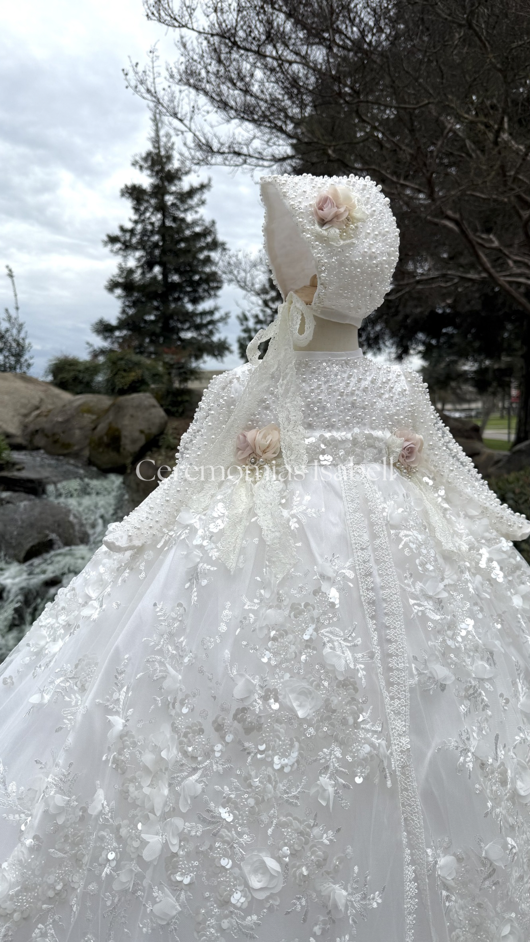 Rosalía (ivory)